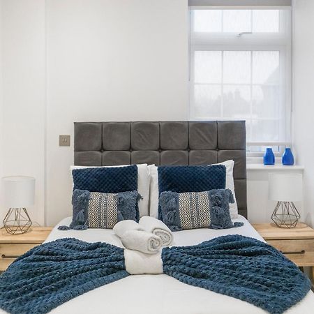 Welcoming And Spacious Apartment- Excellent Location London Luaran gambar