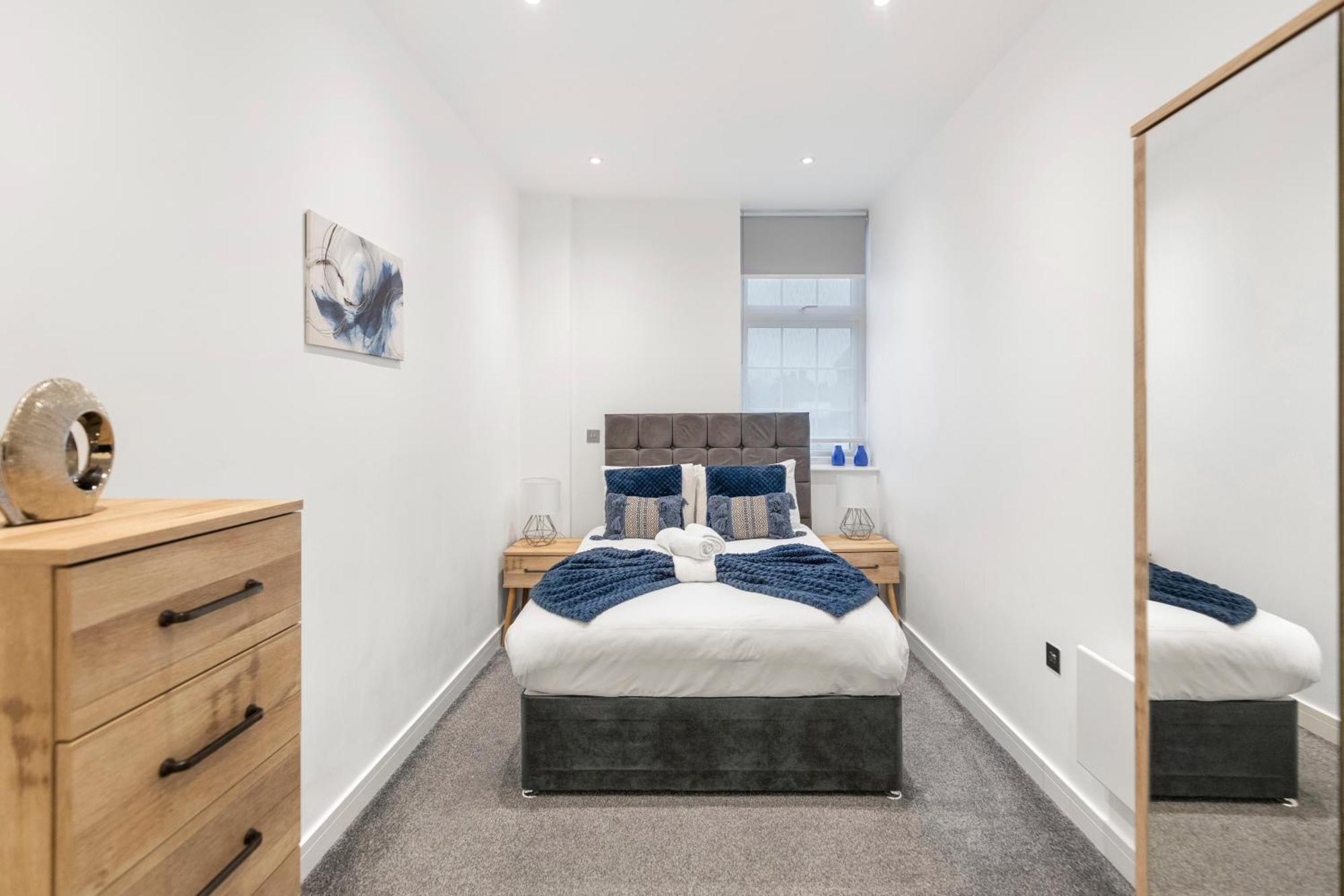 Welcoming And Spacious Apartment- Excellent Location London Luaran gambar