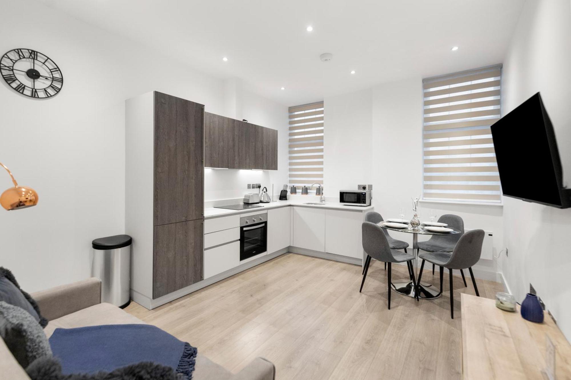 Welcoming And Spacious Apartment- Excellent Location London Luaran gambar