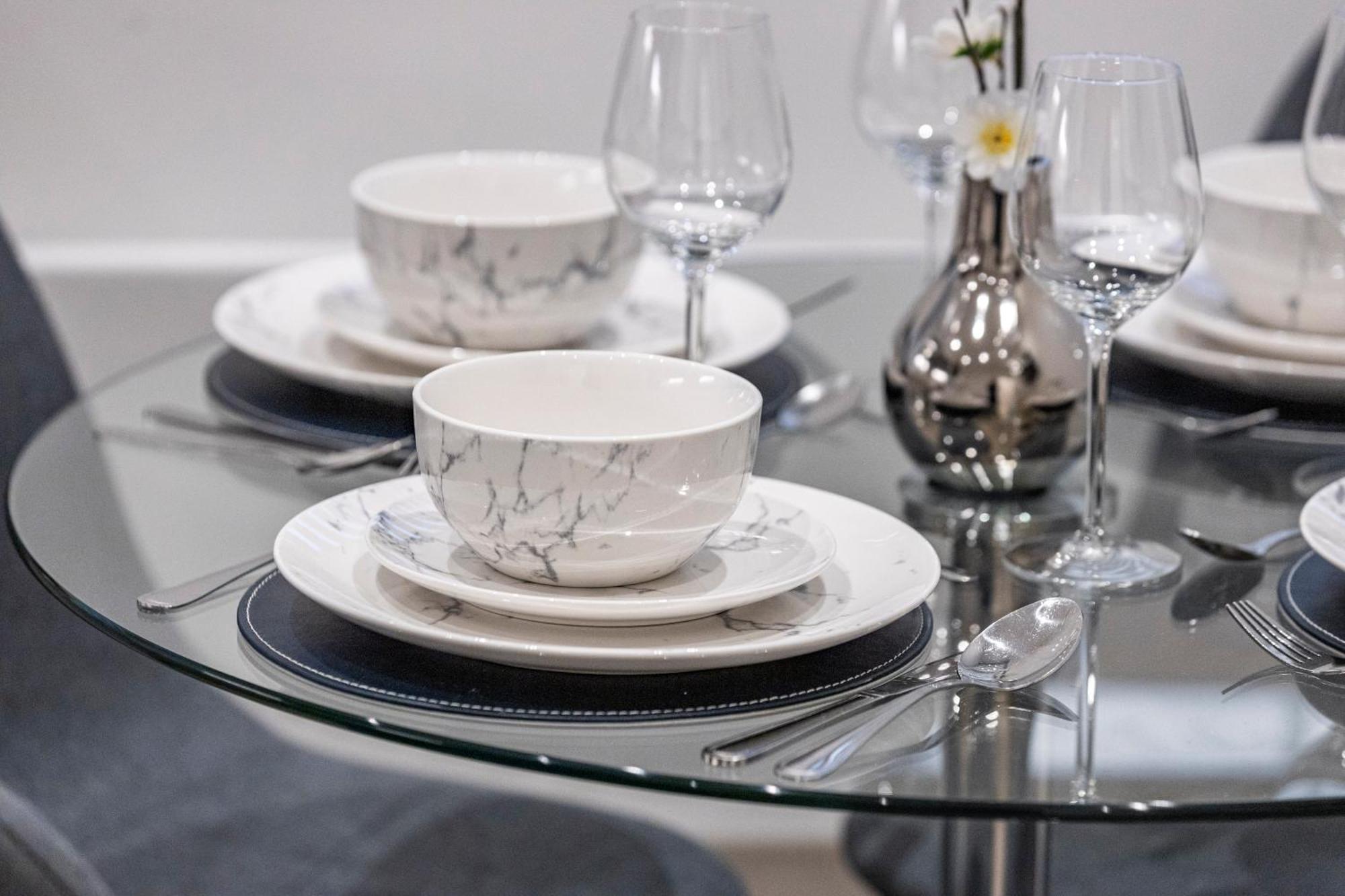 Welcoming And Spacious Apartment- Excellent Location London Luaran gambar