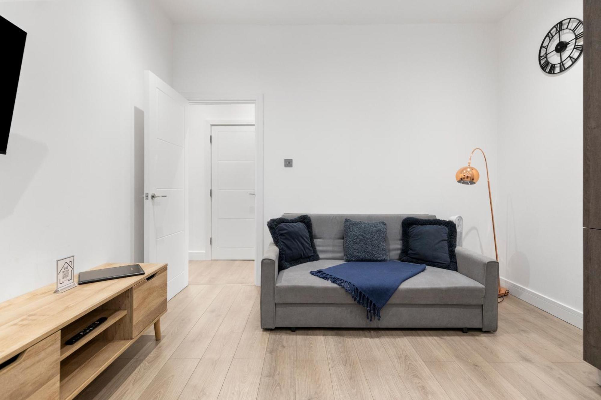 Welcoming And Spacious Apartment- Excellent Location London Luaran gambar